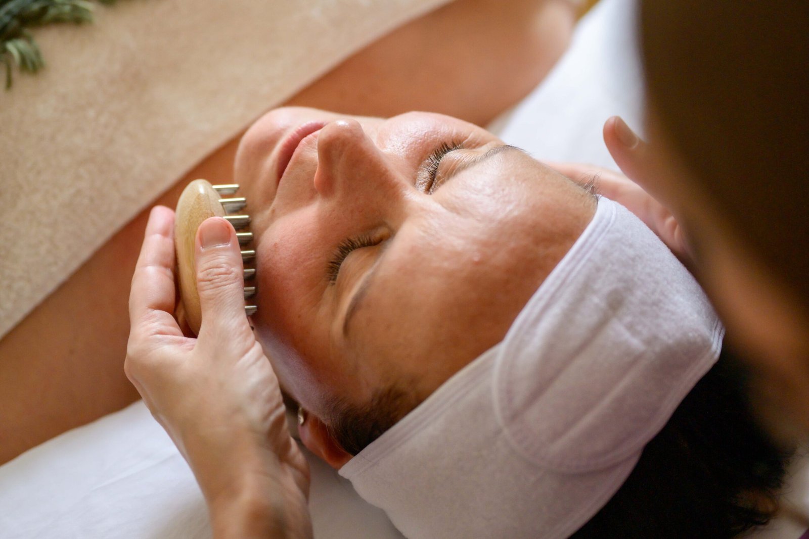 Facial Reflexology and Sculpt session technique